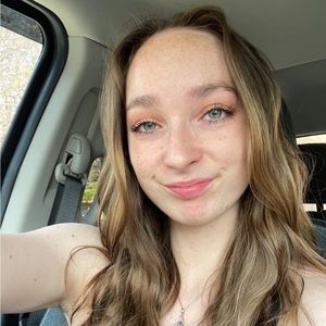 Meet your Posher, Marina